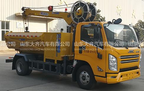 污泥自卸车
